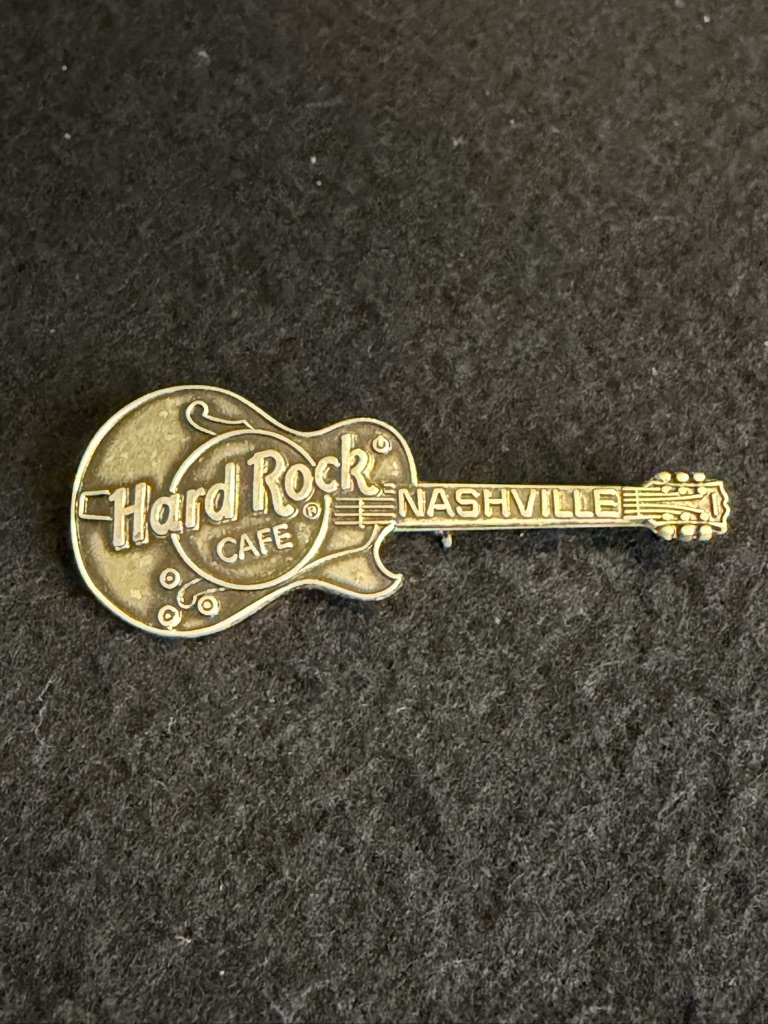 Hard Rock Cafe Nashville Gold Guitar Pin